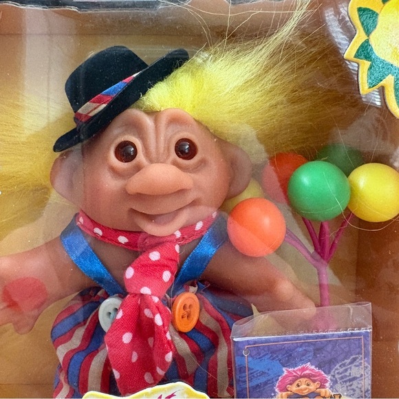 Playmates Totally Troll MERRY GIGGLES Clown, Vintage 2001 Doll Series 2, NIB - Picture 6 of 7